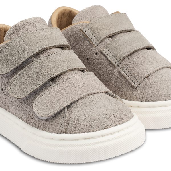 Δερμάτινο Mονόχρωμο Σνίκερ με Τριπλή Μπαρέτα Χρατς από Δέρμα Suede σε  Γκρι Χρώμα