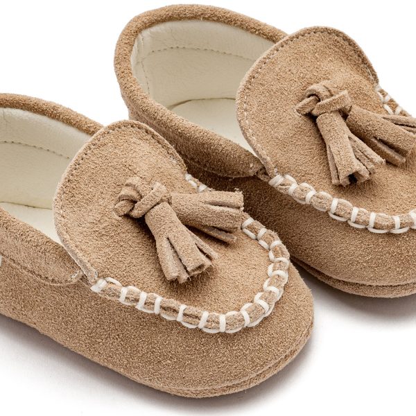 Καστόρινο Loafer με Φουντάκια  σε Μπεζ Χρώμα