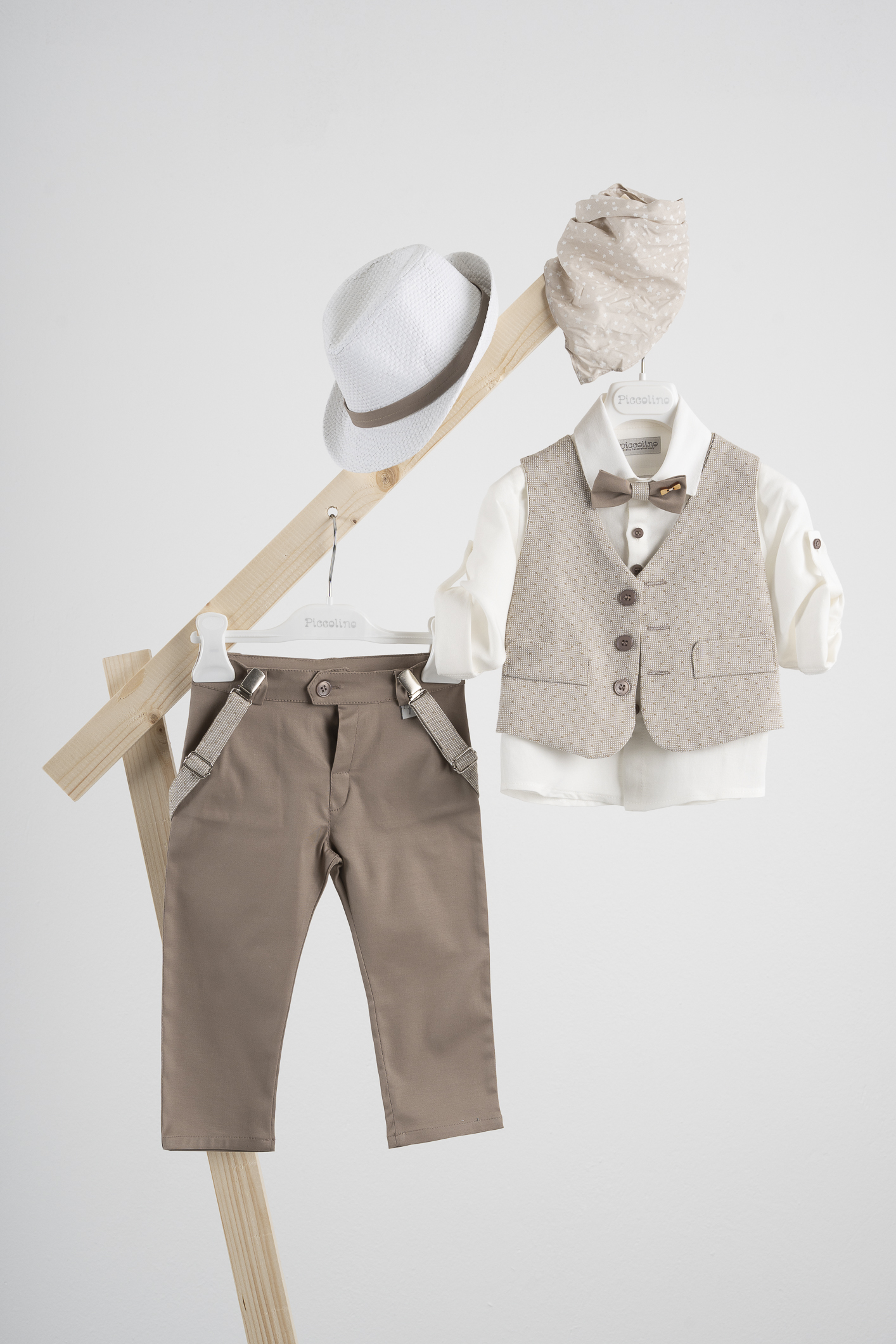 Πακέτο βάπτισης για αγόρι Piccolino Pablo mocha Πακέτο βάπτισης για αγόρι Piccolino Pablo mocha