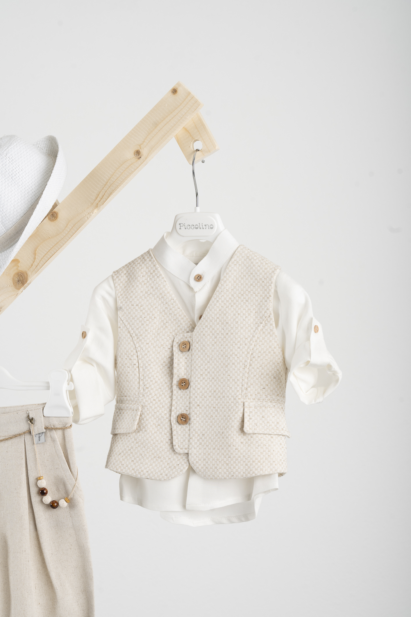 Βαπτιστικό κοστούμι Piccolino Lewis σε χρώμα Off white Βαπτιστικό κοστούμι Piccolino Lewis σε χρώμα Off white
