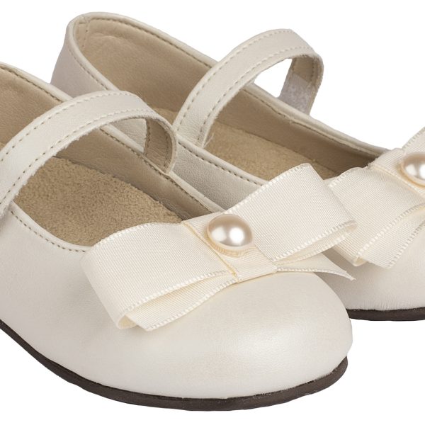 Δερμάτινο Γοβάκι Μονή Μπαρέτα με Ταφταδένιο Φιόγκο από Συνθετικό Δέρμα σε Εκρού χρώμα