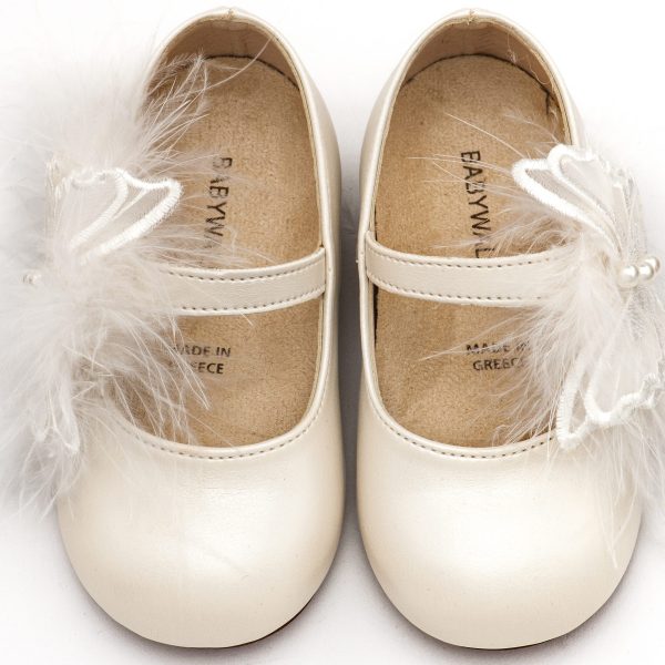 Δερμάτινο Γοβάκι Μονή Μπαρέτα με Χειροποίητο Διακοσμητικό  Πεταλούδα και Πούπουλα σε Εκρού Χρώμα