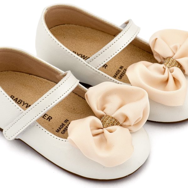 Δερμάτινο Γοβάκι Μονή Μπαρέτα Χρατς με Σατέν Χειροποίητο Φιόγκο σε Εκρού Χρώμα