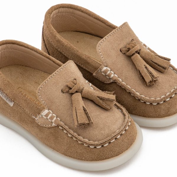 Καστόρινο Loafers με Φουντάκια σε  Πούρο Χρώμα