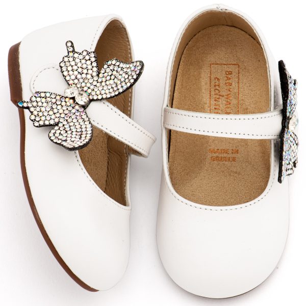 Δερμάτινο Γοβάκι με Στρασένια Πεταλούδα στο Πλάι σε Λευκό Χρώμα