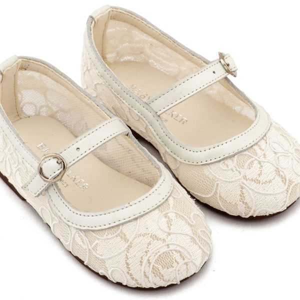 Γοβάκι απο Ύφασμα Φιλντιρέ Λουλούδια με Δερμάτινες Λεπτομέρειες σε Εκρού Δαντέλα Χρώμα