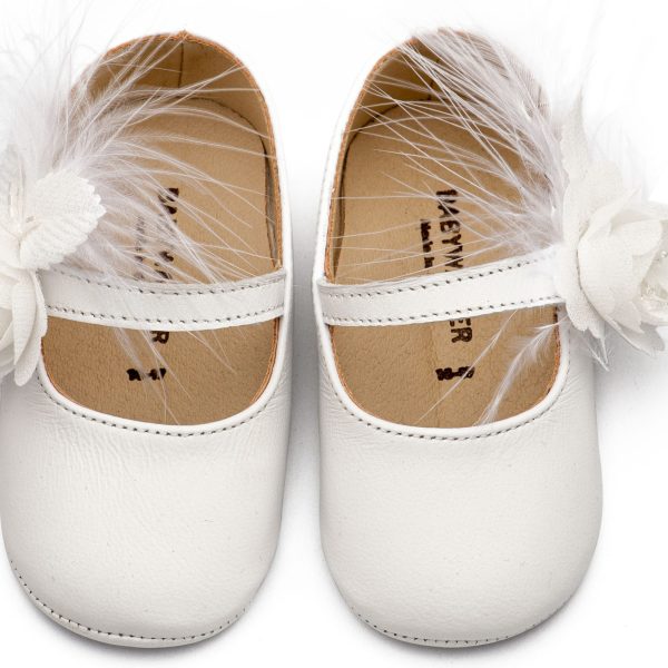 Δερμάτινο Γοβάκι Μονή Μπαρέτα Διακοσμημένο με Λουλούδι και Πούπουλα σε Λευκό Χρώμα