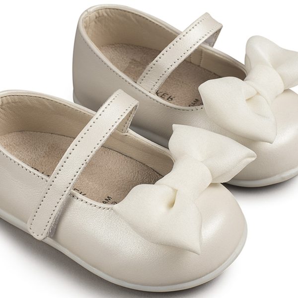 Δερμάτινο Γοβακι Μονή Μπαρέτα με Φιόγκο Οργάντζα από Δέρμα Πέρλα σε Εκρού Χρώμα