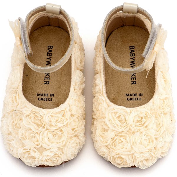 Υφασμάτινη Μπαλαρίνα Διακοσμημένη με Chiffon Λουλούδια σε Εκρού Χρώμα