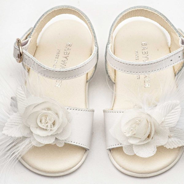 Δερμάτινο Πέδιλο Διακοσμημένο με Χειροποίητο Λουλούδι με Πούπουλα σε Λευκό Χρώμα